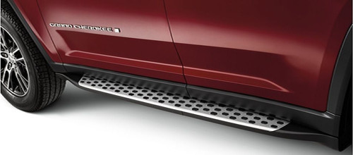 Mopar Molded Running Boards for 2021-2025 3-Row Grand Cherokee L & 2022-2025 2-Row Grand Cherokee WL - Image 2